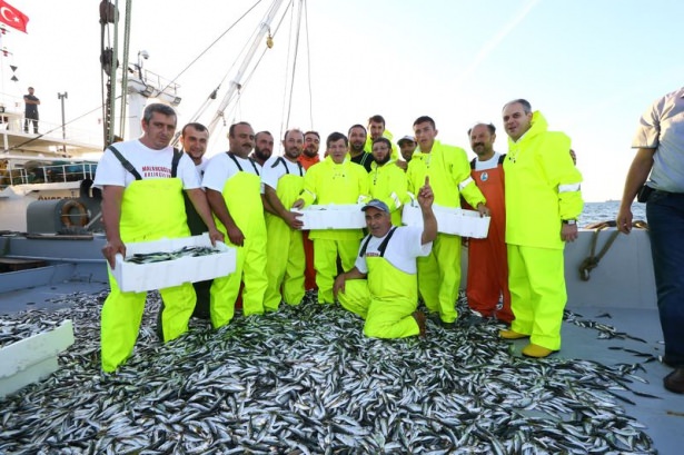 davutoglunu_boyle_gormediniz_1444064207_3102