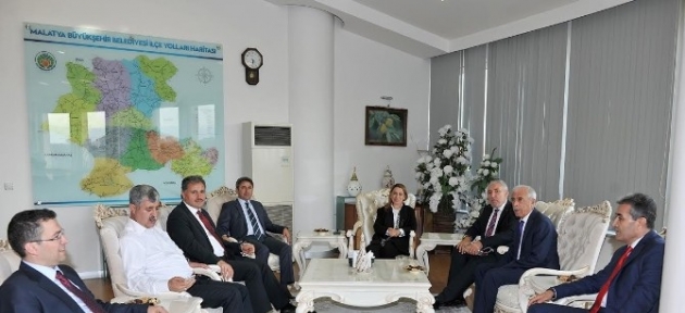 ak_parti_grup_baskan_vekili_aydindan_baskan_cakira_ziyaret