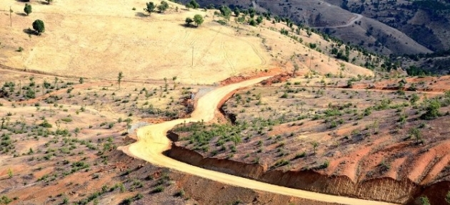 puturgenin_yol_sorunu_cozuluyor