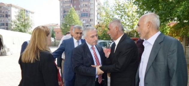 vali_kamci_taziye_ziyaretlerinde_bulundu