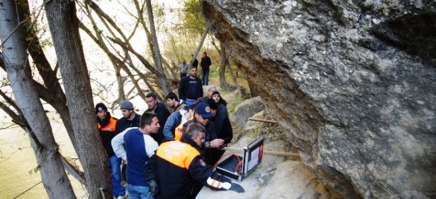 dereye_dusen_yasli_adami_arama_calismasi_suruyor