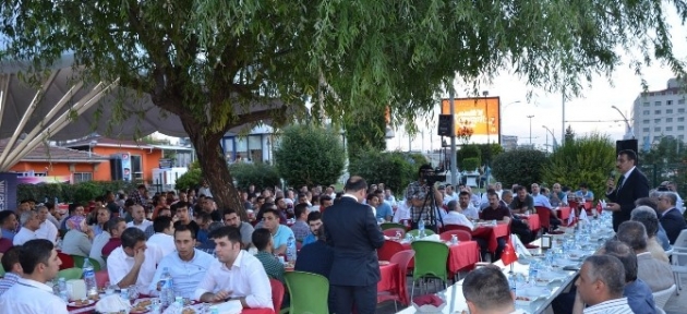 malatyanin_en_buyuk_ailesi_esenlik_iftarda_bulustu