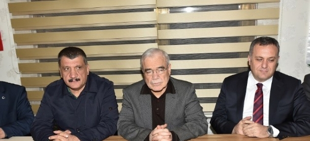 battalgazi_belediye_baskani_gurkan_baskillilerle_bir_araya_geldi