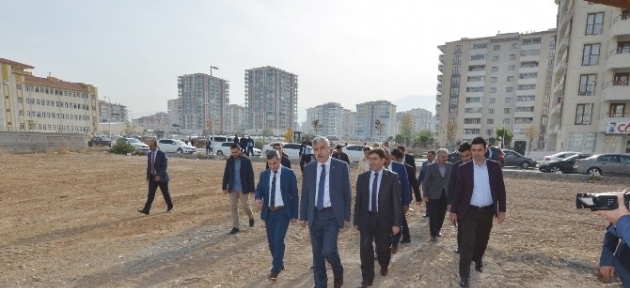 engelsiz_park_ve_bilgi_evi_projeleri_incelendi