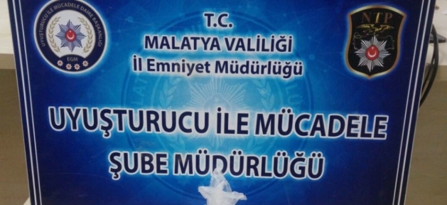 493_gram_uyusturucu_madde_ele_gecirdi