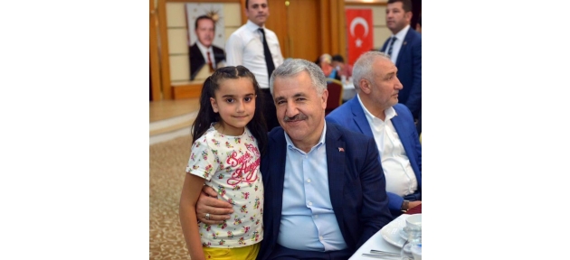 bakan_arslan_ve_tufenkci_malatyada_iftara_katildi