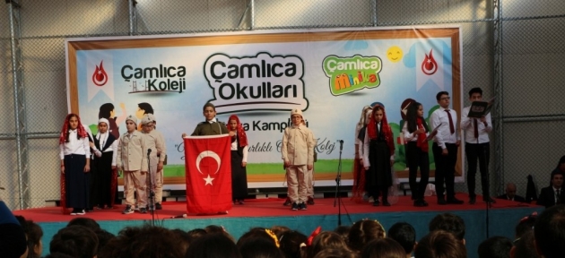 camlica_okullarinda_29_ekim_coskusu