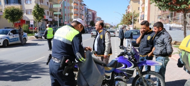 son_surat_uygulamasi_ile_motosikletler_denetlendi