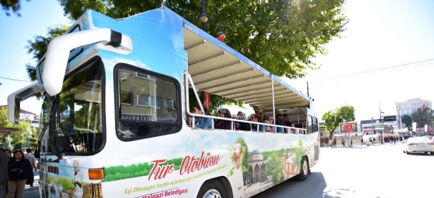 tur_otobusu_ile_15_bin_437_kisi_tarihe_yolculuk_yapti