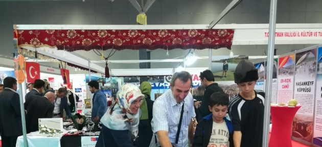 van_turizm_ve_seyahat_fuarinda_malatya_da_tanitildi