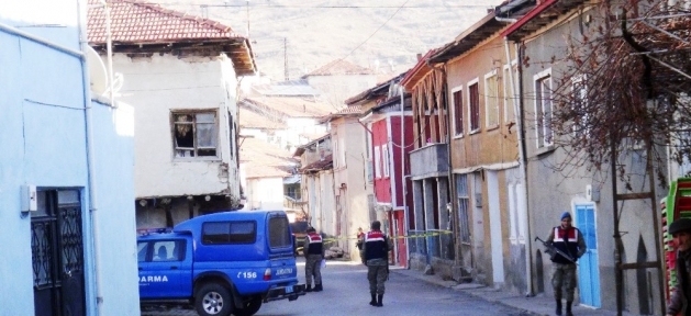 komsularin_kavgasinda_kan_akti_1_olu_1_yarali
