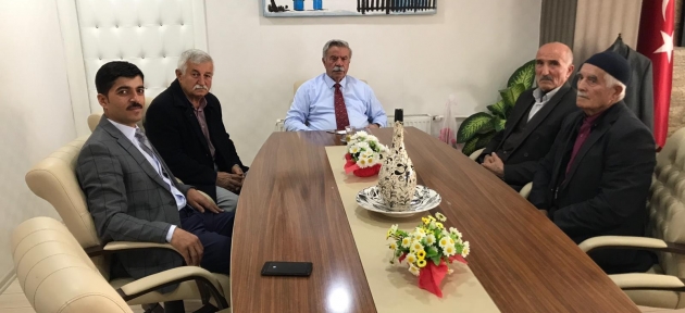 ak_partili_inceden_kucuke_ziyaret_h30278