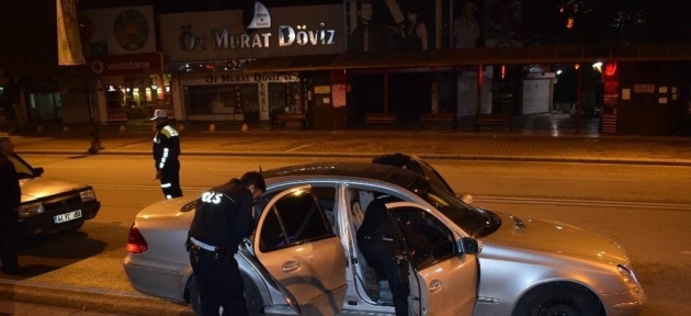 araci_birakip_kacti_h30216