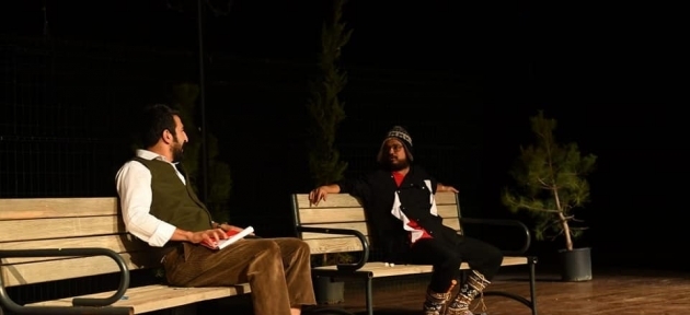 eym_futbolcular_tiyatro_oyunu_izledi_h30327