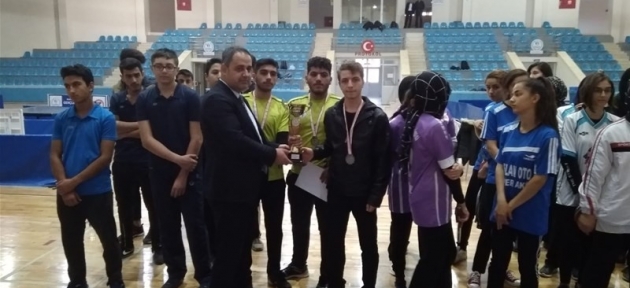 okullararasi_gencler_masa_tenisi_musabakalari_sona_erdi_h30433