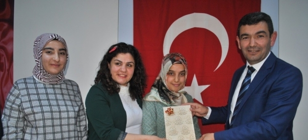 turgut_ozal_universitesi_ogrencileri_kent_konseyini_anlatti_h30438