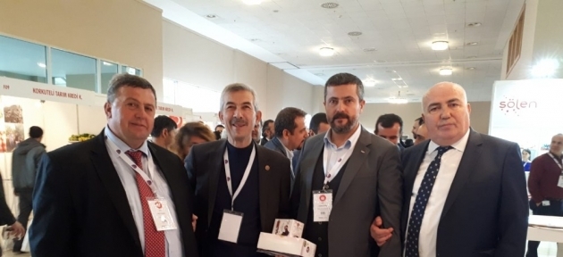 mor_reyhan_ymh_fuarinda_h30704