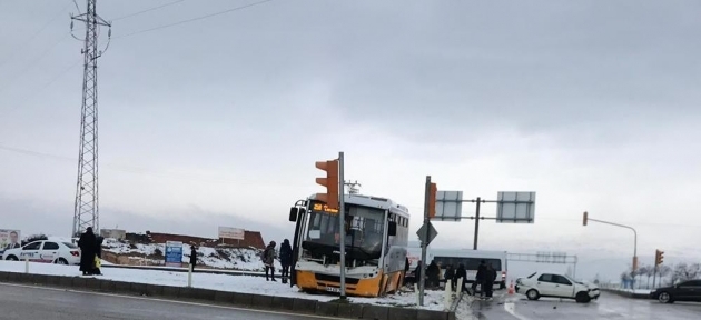 akcadagda_kaza_3_yarali_h31088