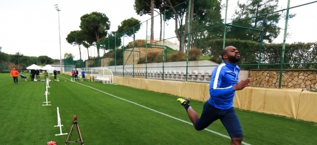 eym_kalecisi_farnolle_ikinci_yari_oncesi_iddiali_h31119