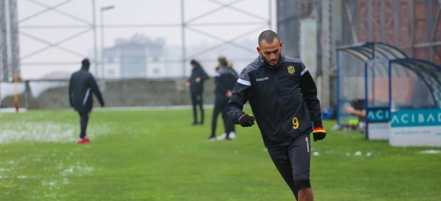 malatyasporun_golcusu_boutaib_zamaleke_transfer_oldu_h31046